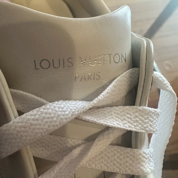 Louis Vuitton Sneakers - Picture 4 of 5
